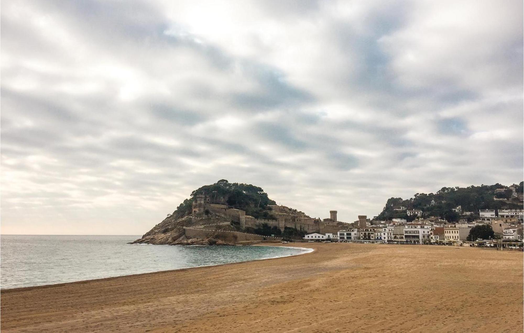 1 Bedroom Beautiful Apartment In Tossa De Mar Exterior foto