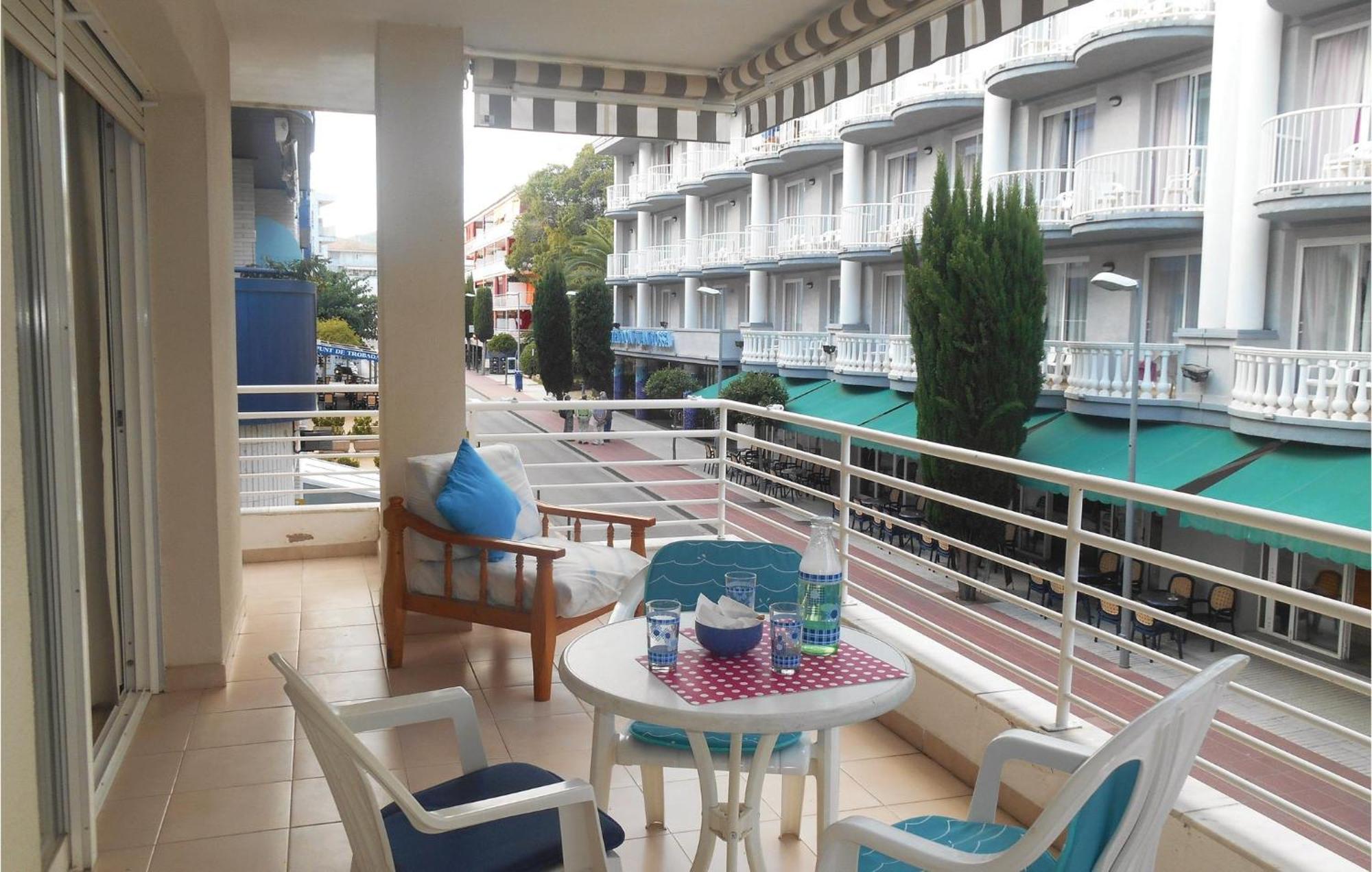 1 Bedroom Beautiful Apartment In Tossa De Mar Exterior foto